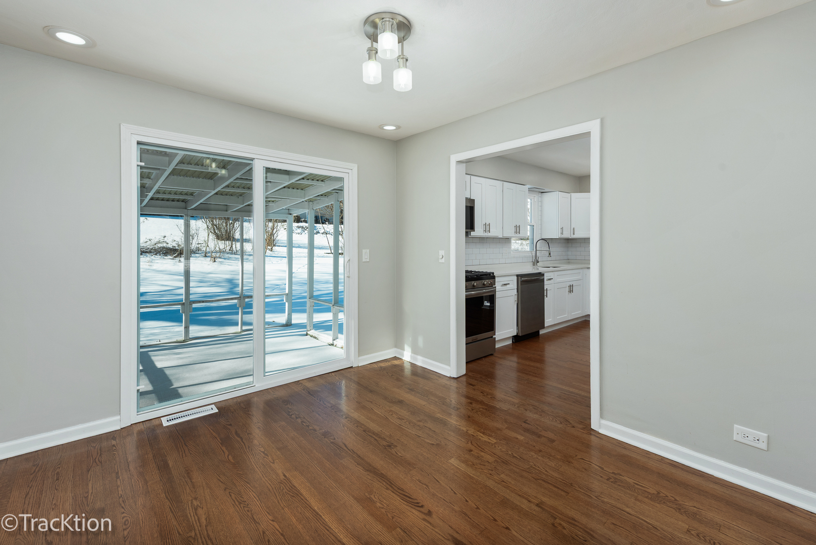 102 Grove Avenue, Glen Ellyn, IL 60137