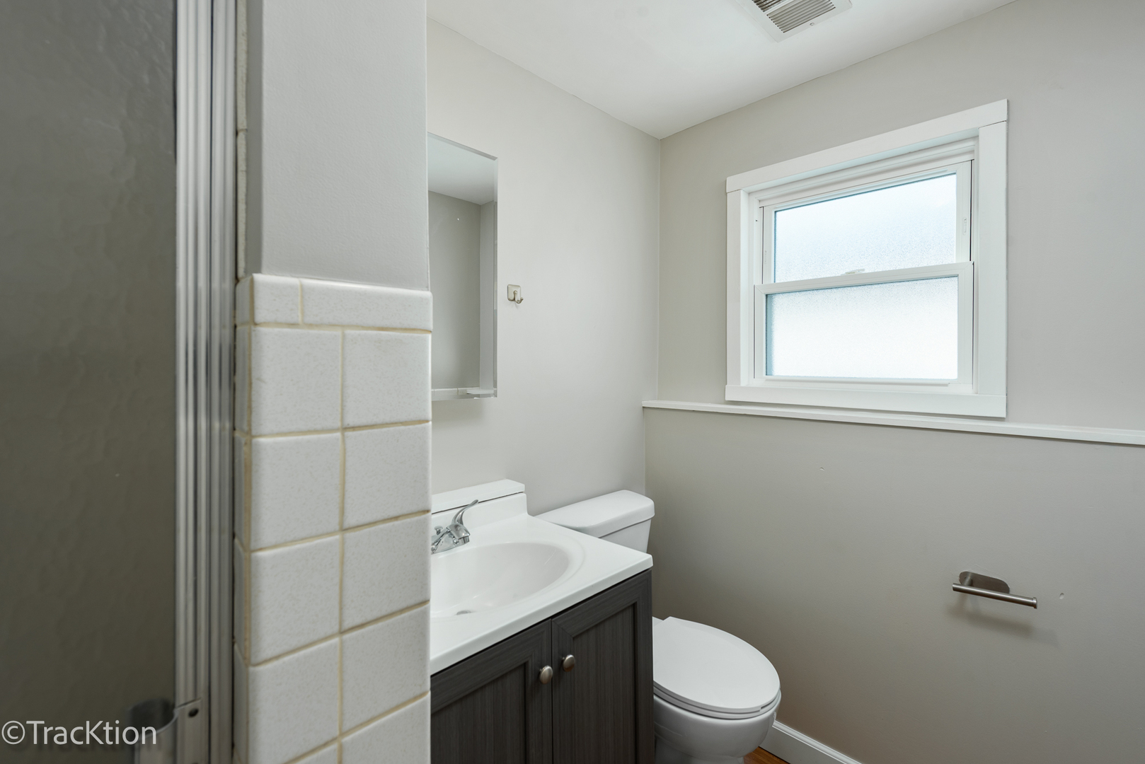 102 Grove Avenue, Glen Ellyn, IL 60137