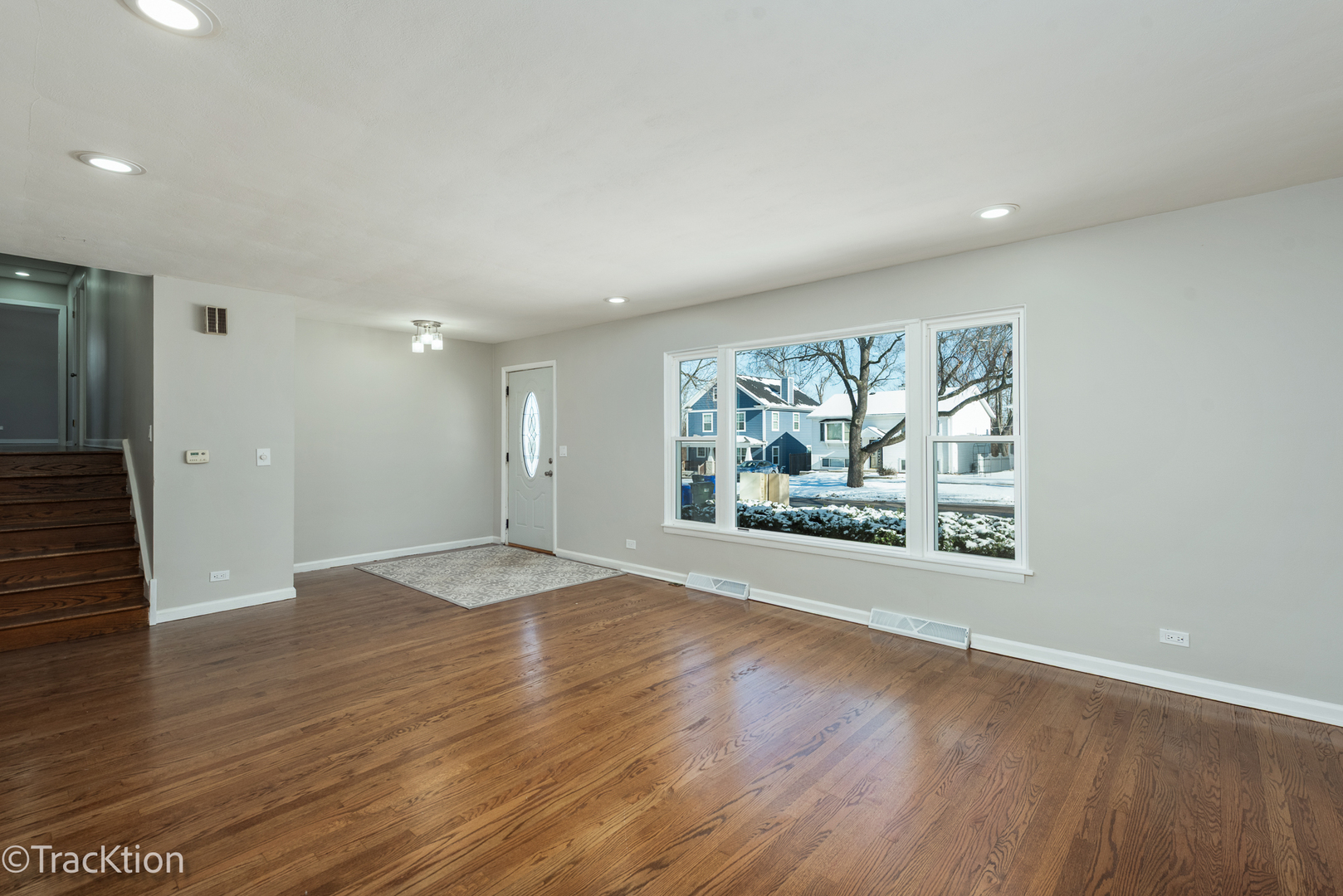 102 Grove Avenue, Glen Ellyn, IL 60137