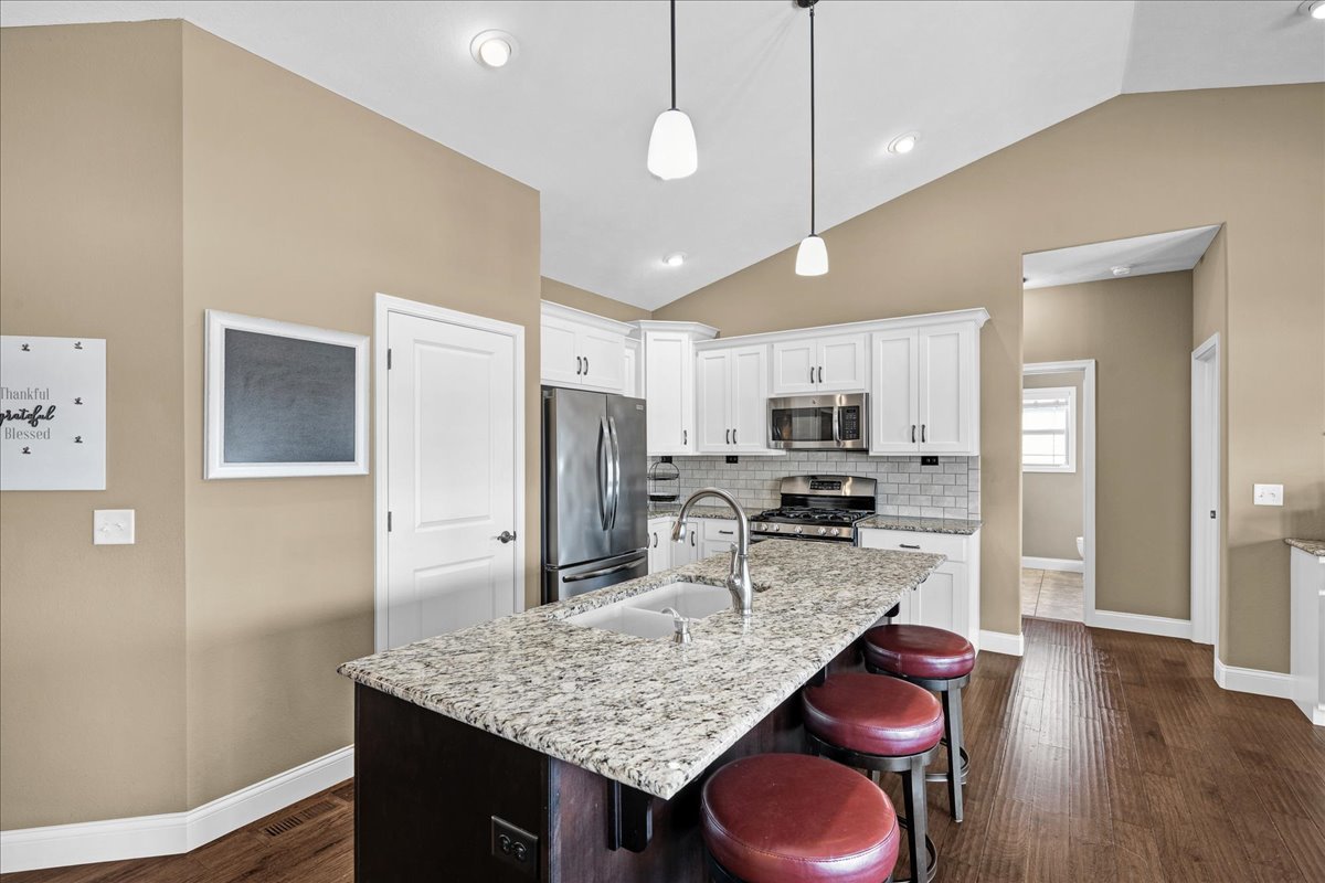 5802 Sugarberry Road, Bloomington, IL 61705