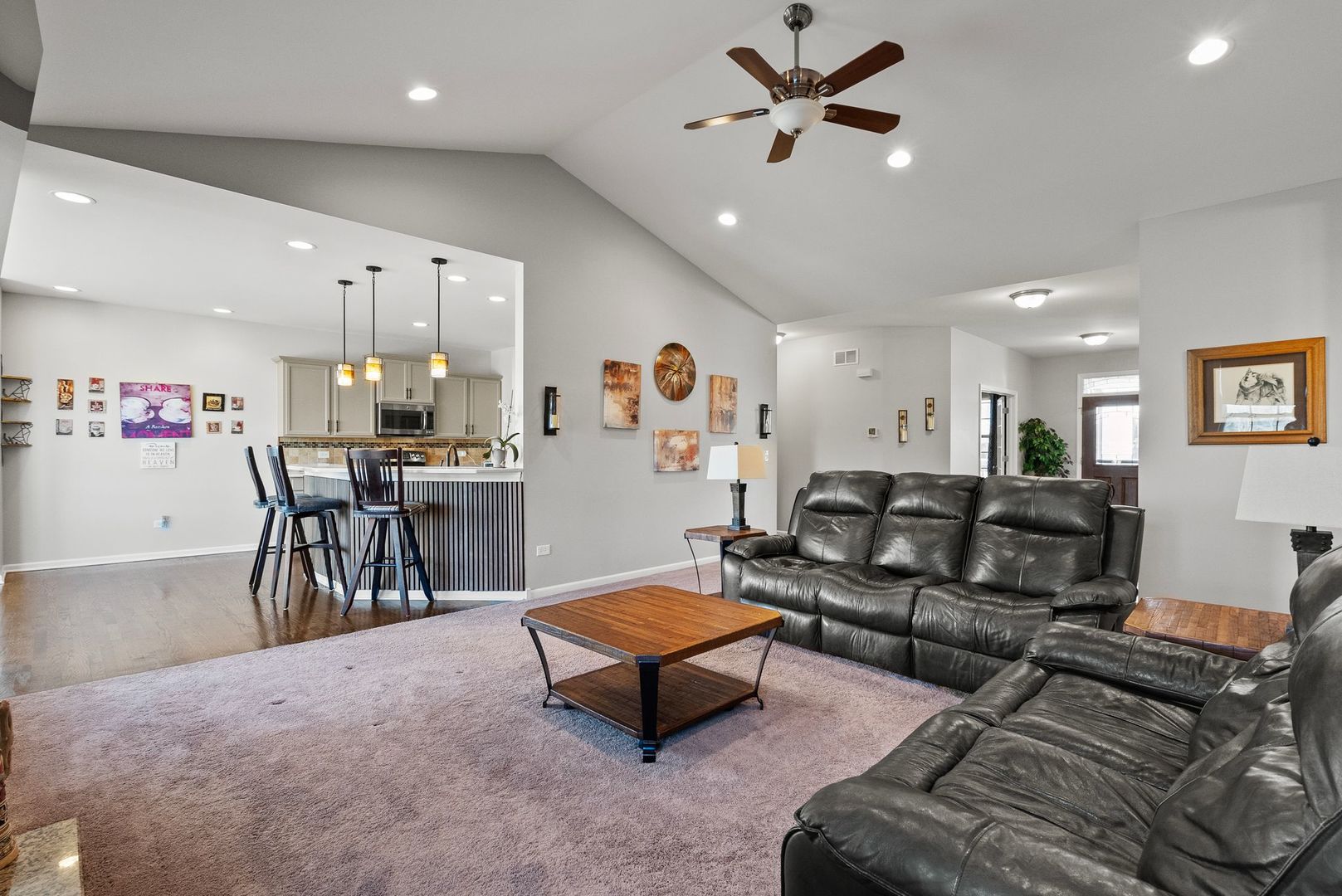 428 E Frontier Drive, Minooka, IL 60447