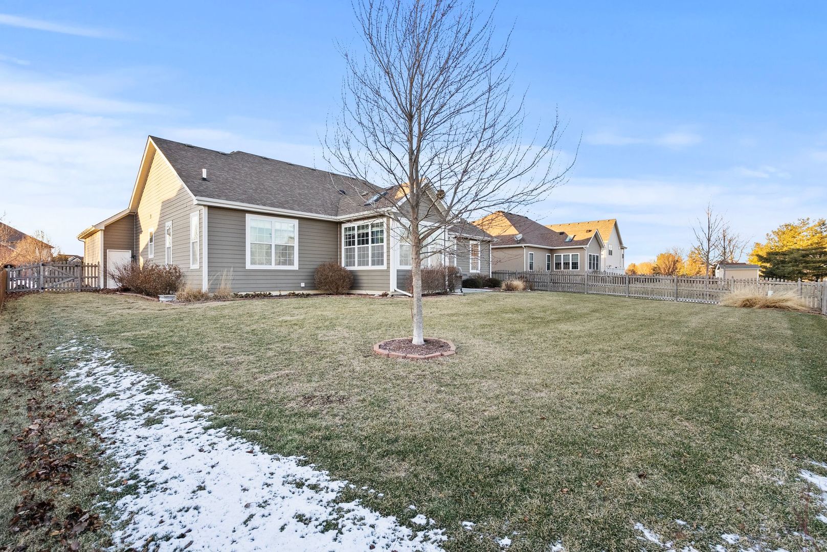 428 E Frontier Drive, Minooka, IL 60447