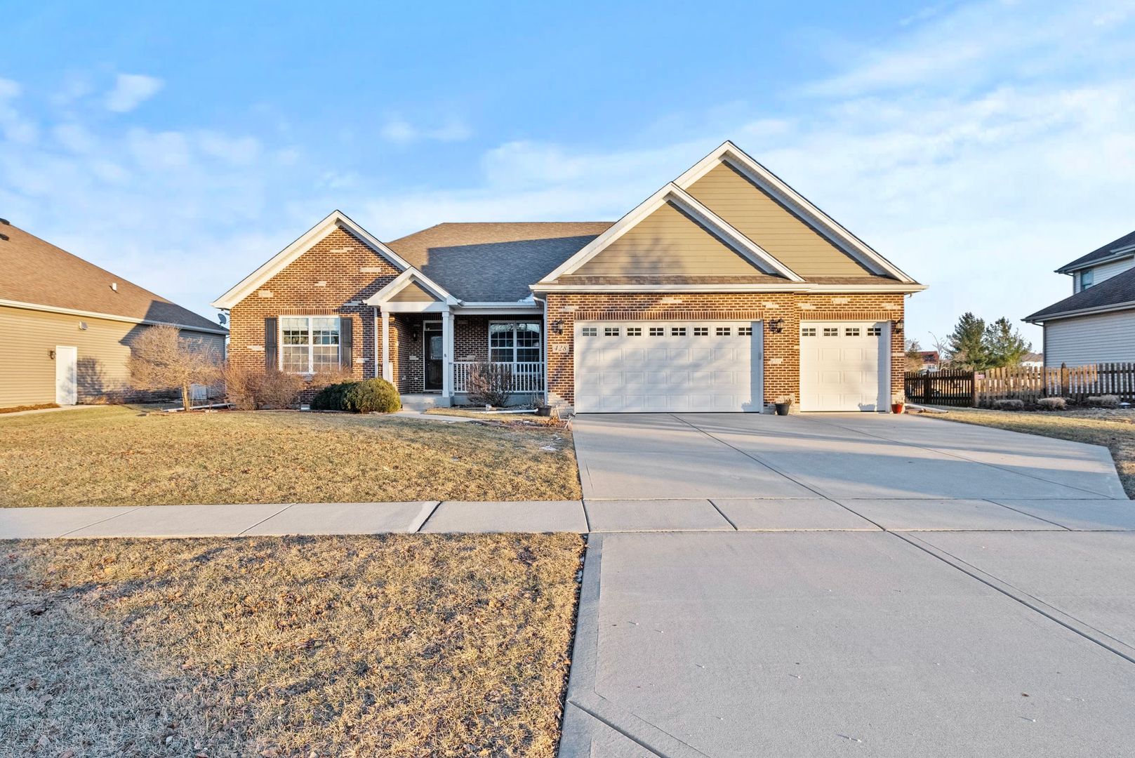 428 E Frontier Drive, Minooka, IL 60447