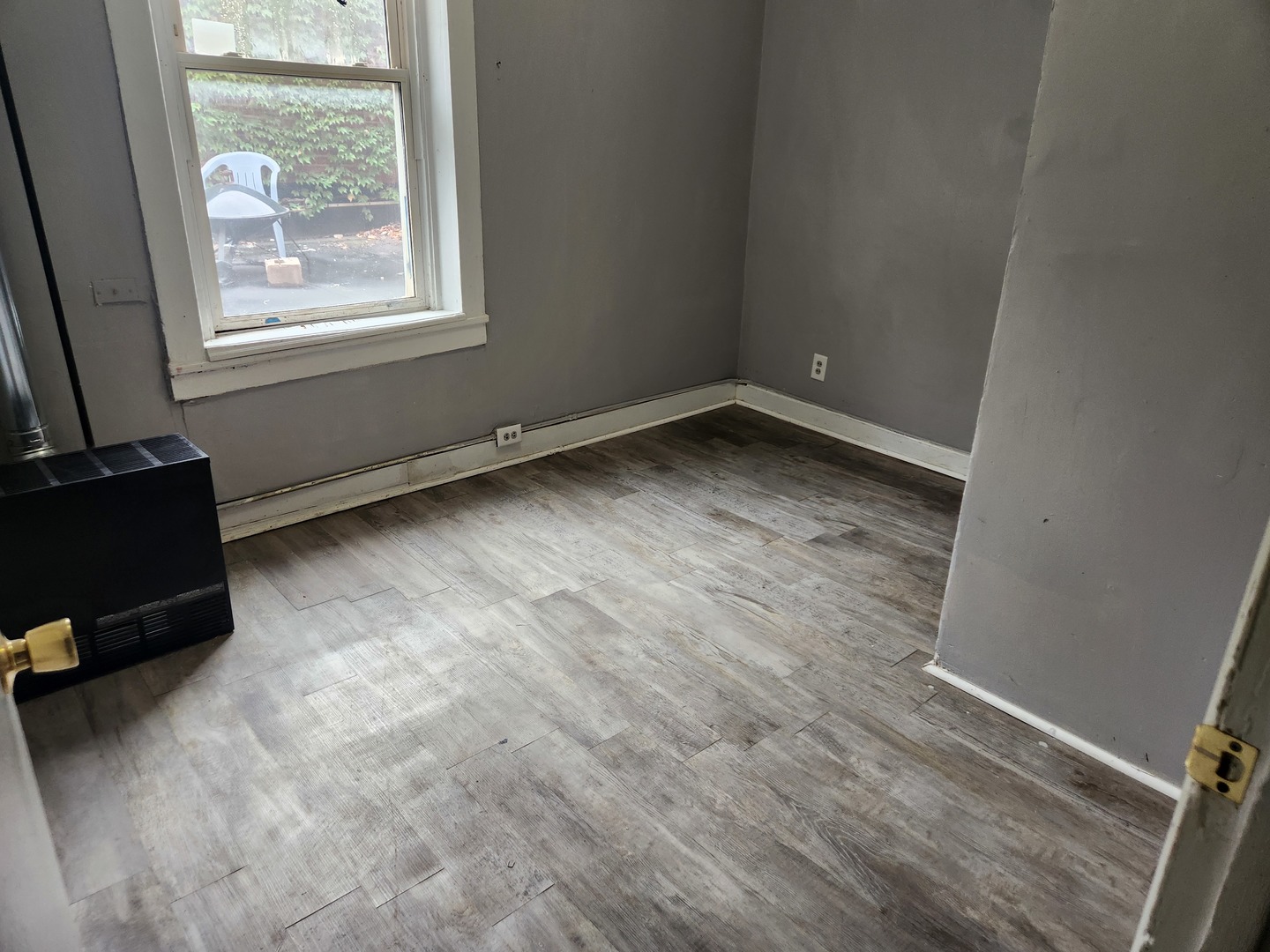 8 E Railroad Street, Sandwich, IL 60548