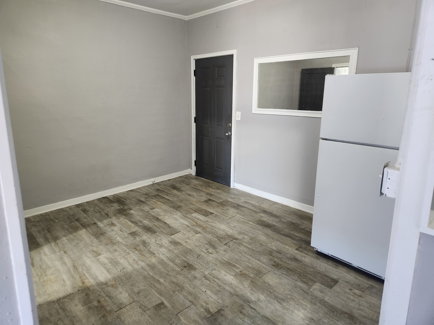 8 E Railroad Street, Sandwich, IL 60548