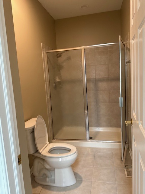 1250 S Falcon Drive, Palatine, IL 60067