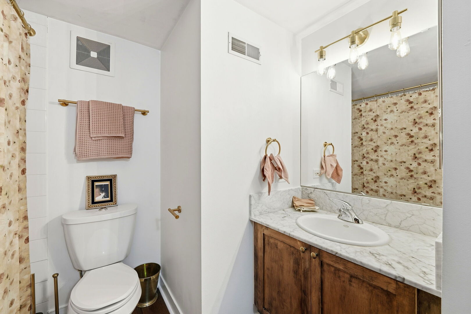 949 W Madison Street #304, Chicago, IL 60607