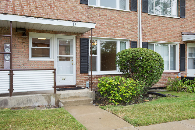 13 Indianwood Boulevard #13, Park Forest, IL 60466