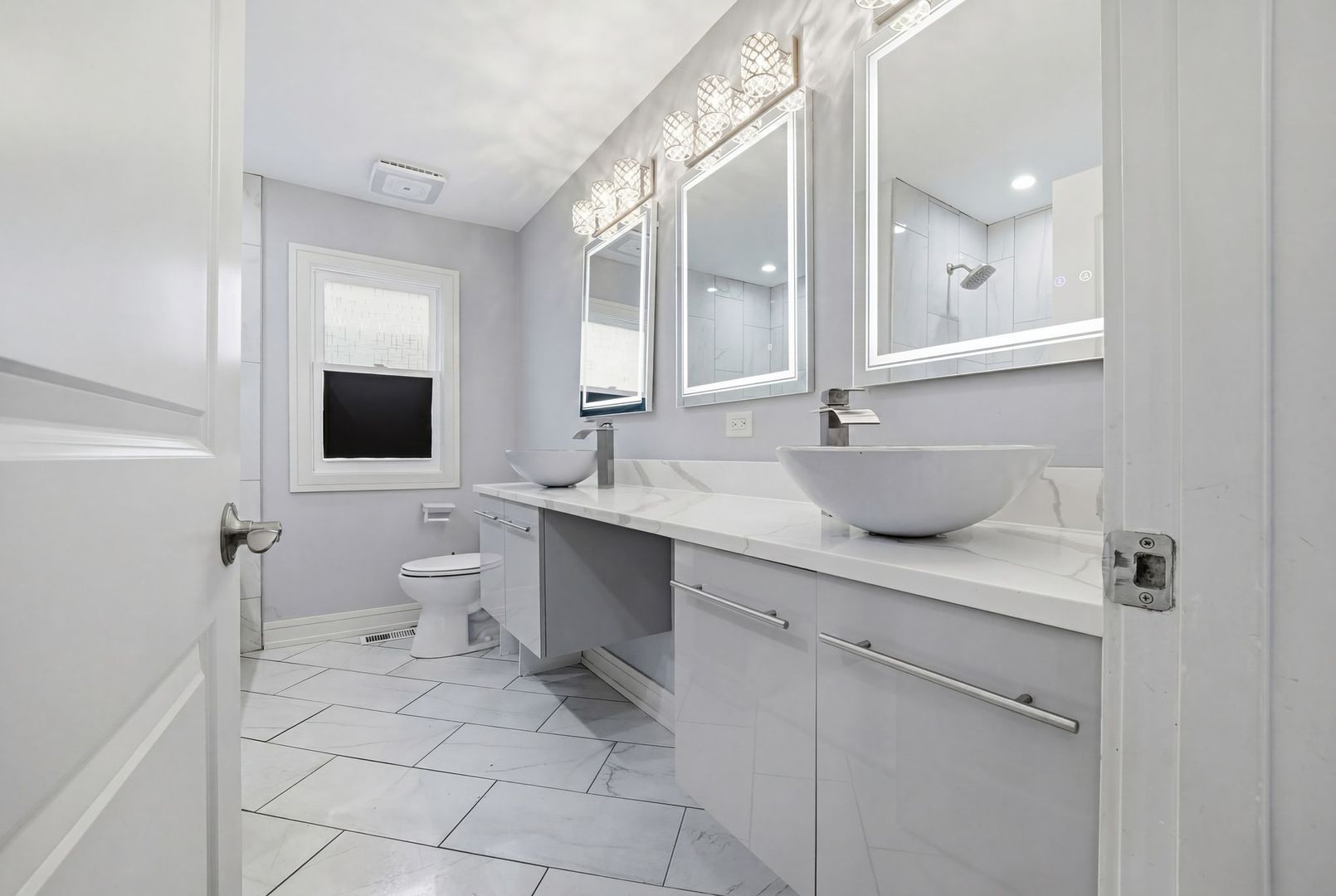 12418 S Aberdeen Street, Calumet Park, IL 60827