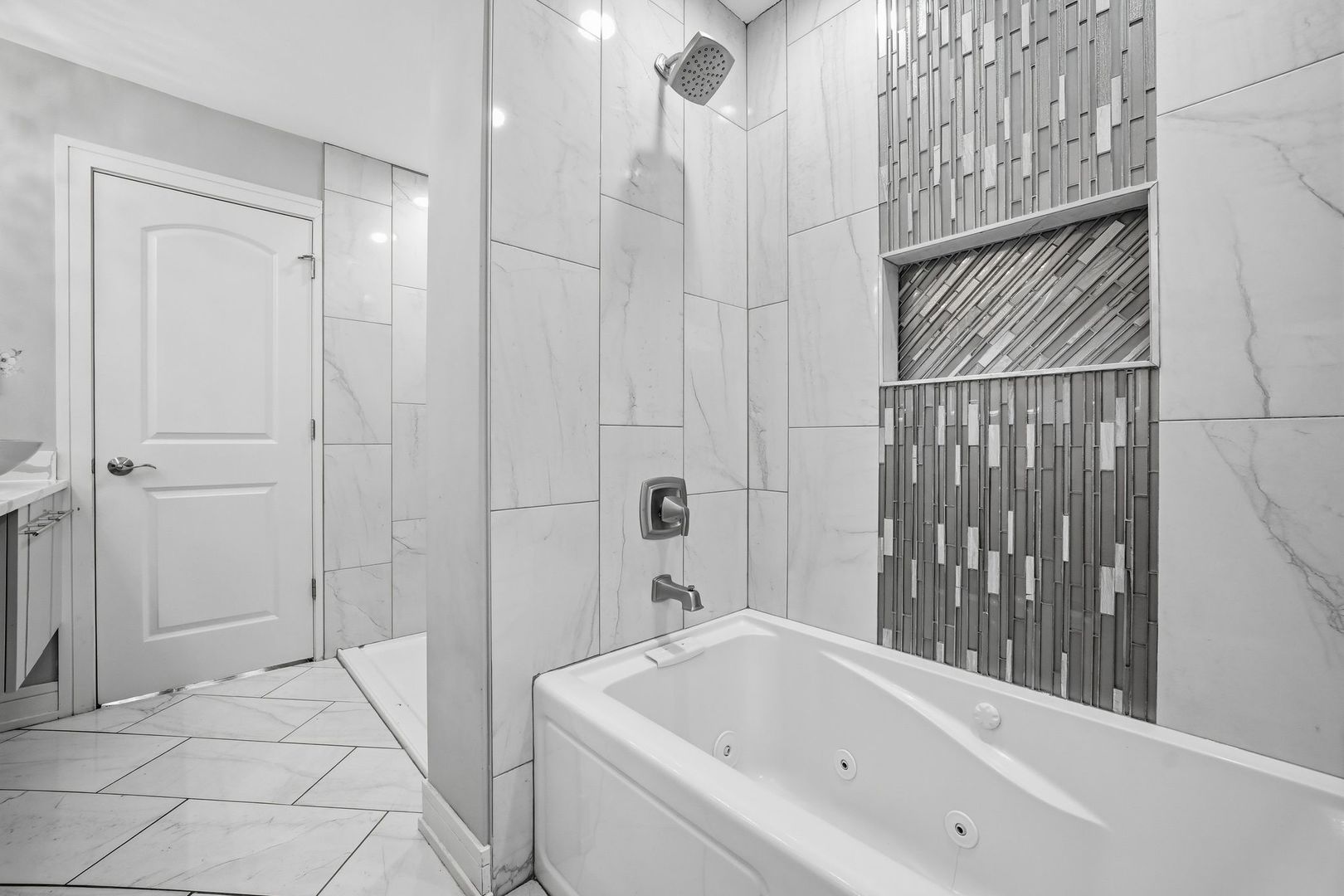 12418 S Aberdeen Street, Calumet Park, IL 60827