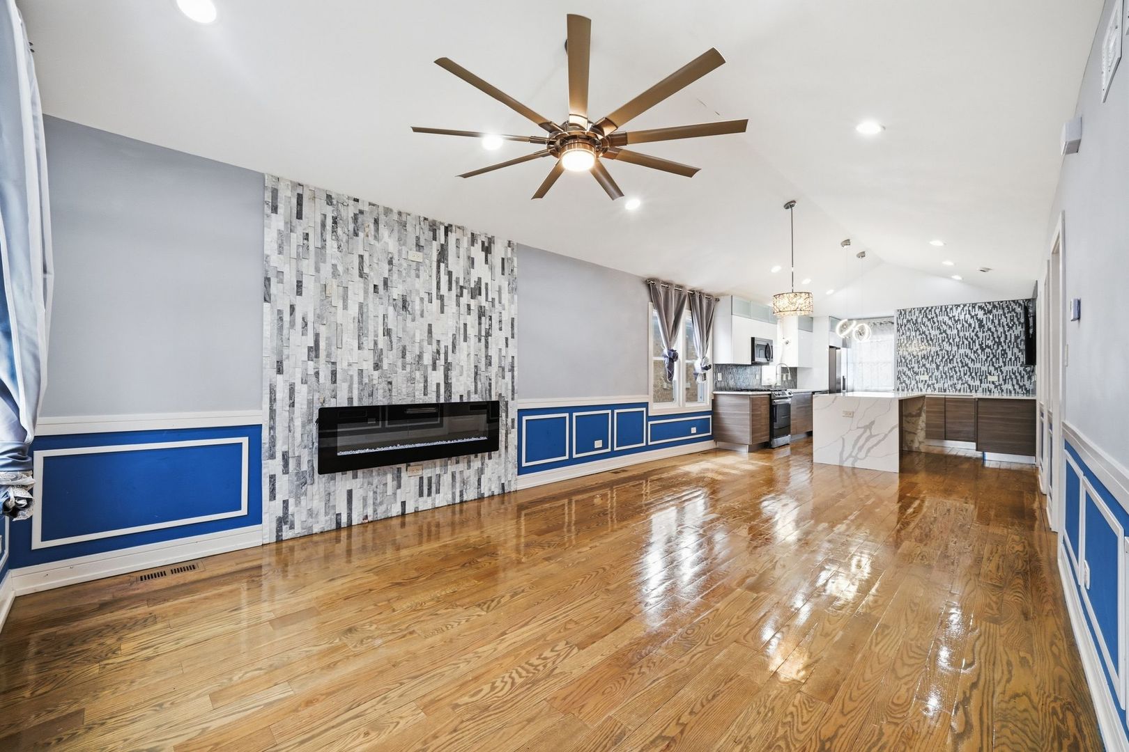 12418 S Aberdeen Street, Calumet Park, IL 60827