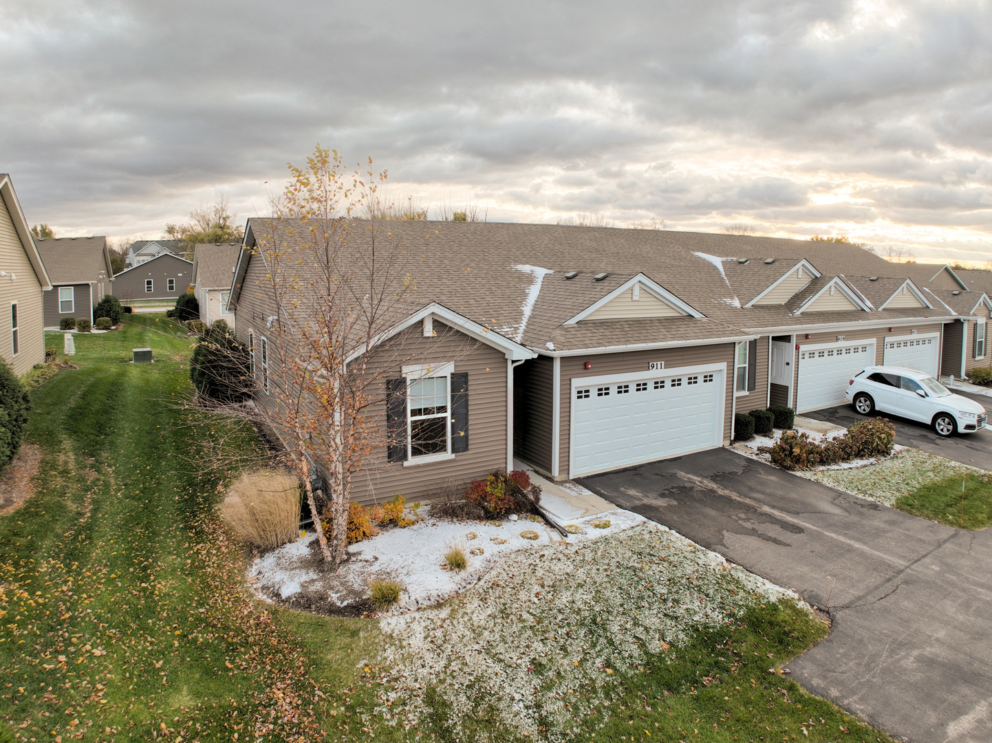 911 Darwin Street, North Aurora, IL 60542