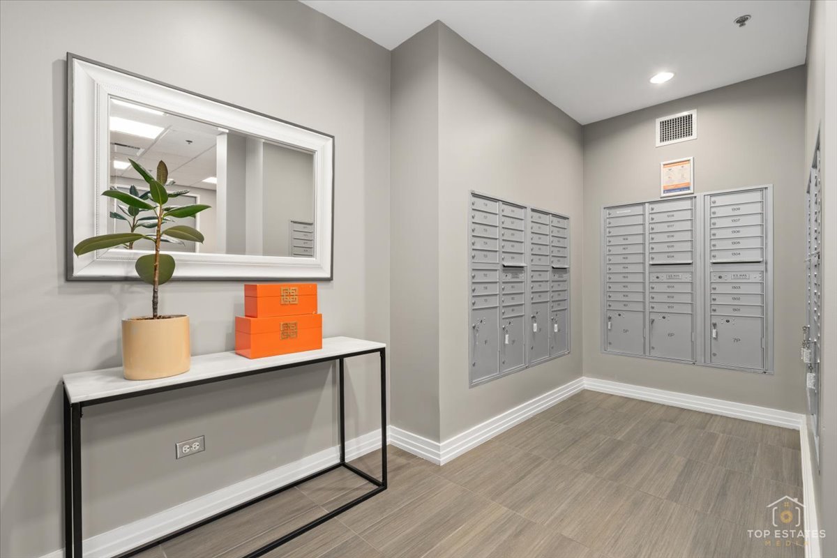 170 W POLK Street #1308, Chicago, IL 60605