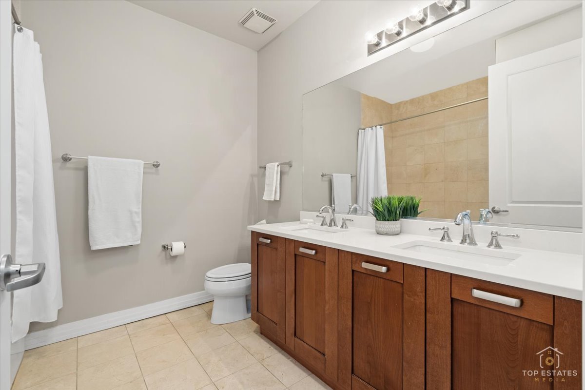 170 W POLK Street #1308, Chicago, IL 60605