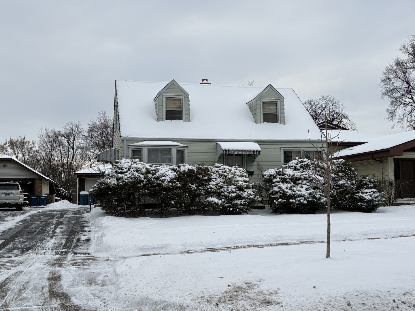 266 W Fremont Avenue, Elmhurst, IL 60126