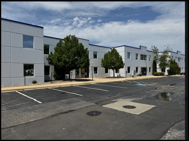 2600 Beverly Drive #108B, Aurora, IL 60502