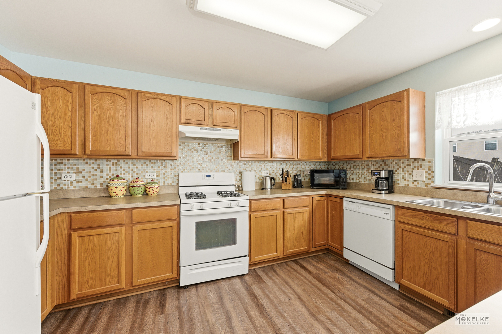 3723 Harms Road, Joliet, IL 60435