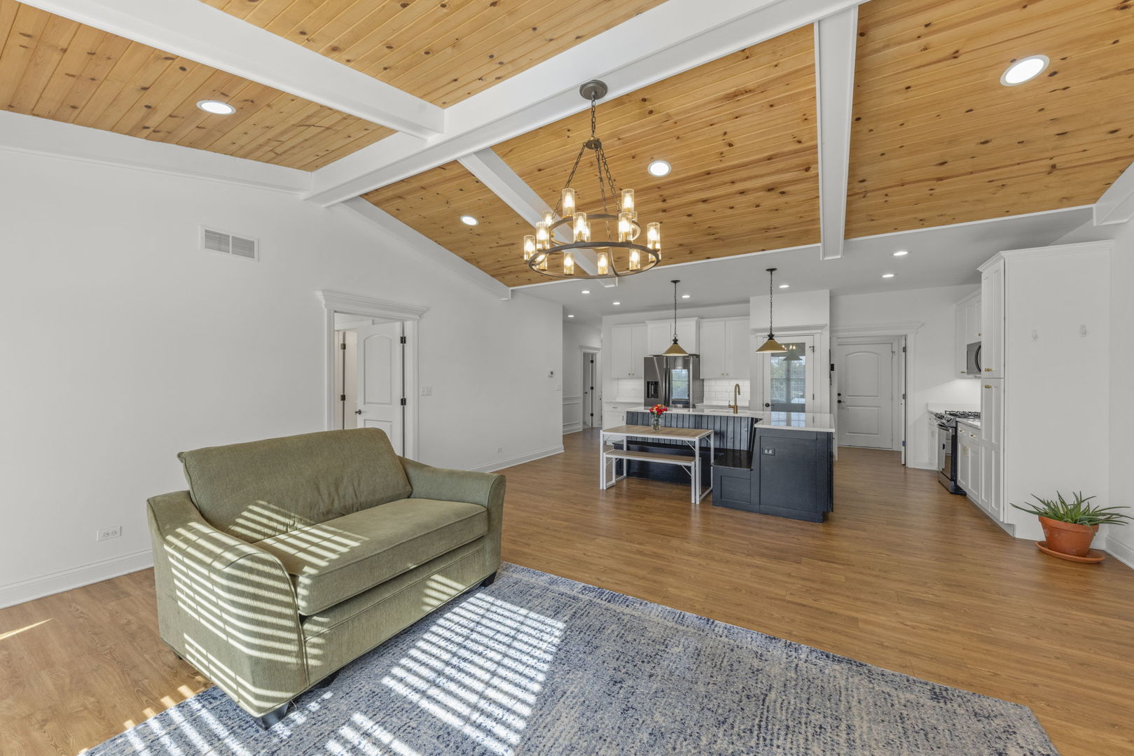 26411 W Stephanie Drive, Channahon, IL 60410