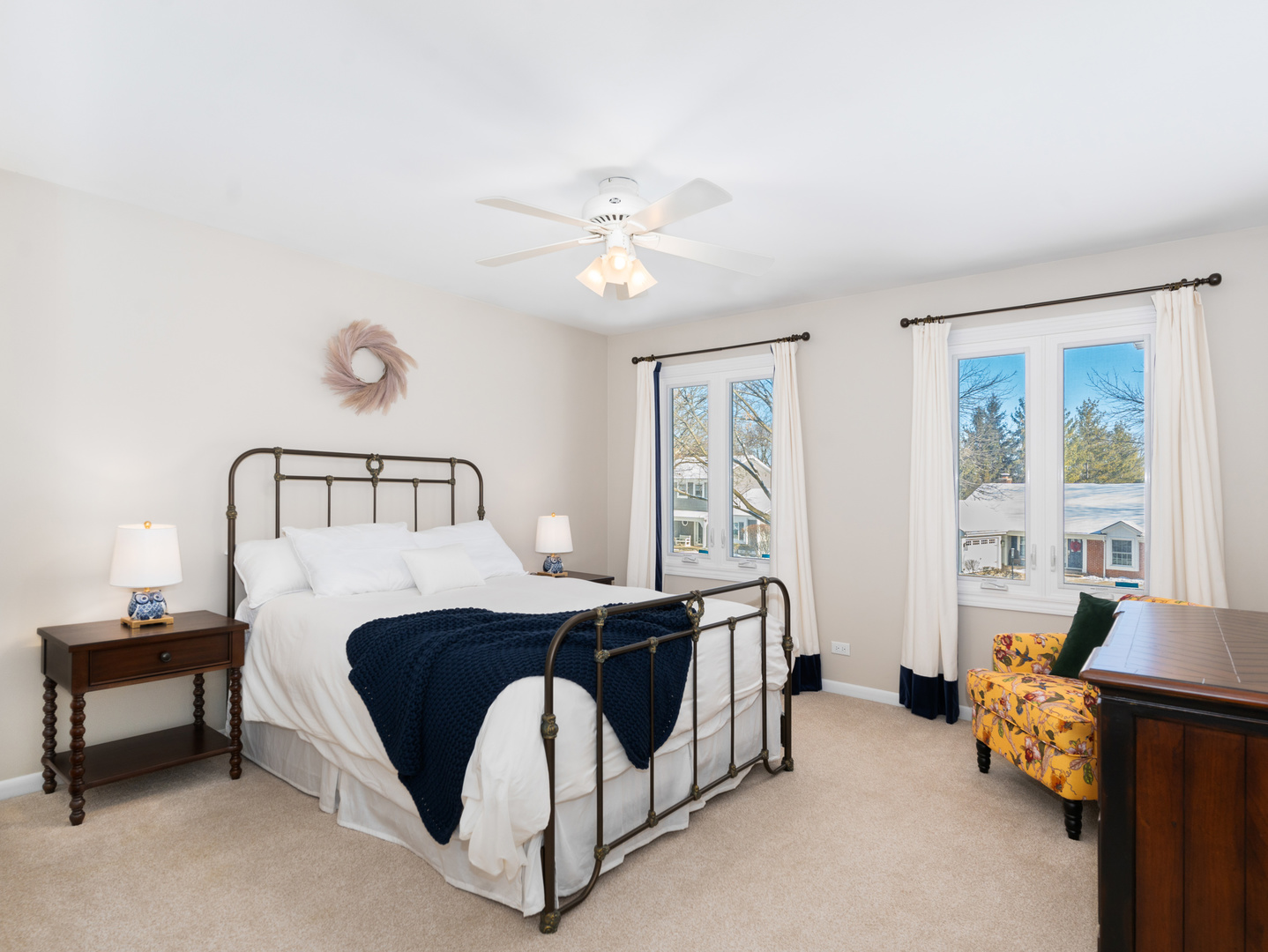 1415 Heatherton Drive, Naperville, IL 60563