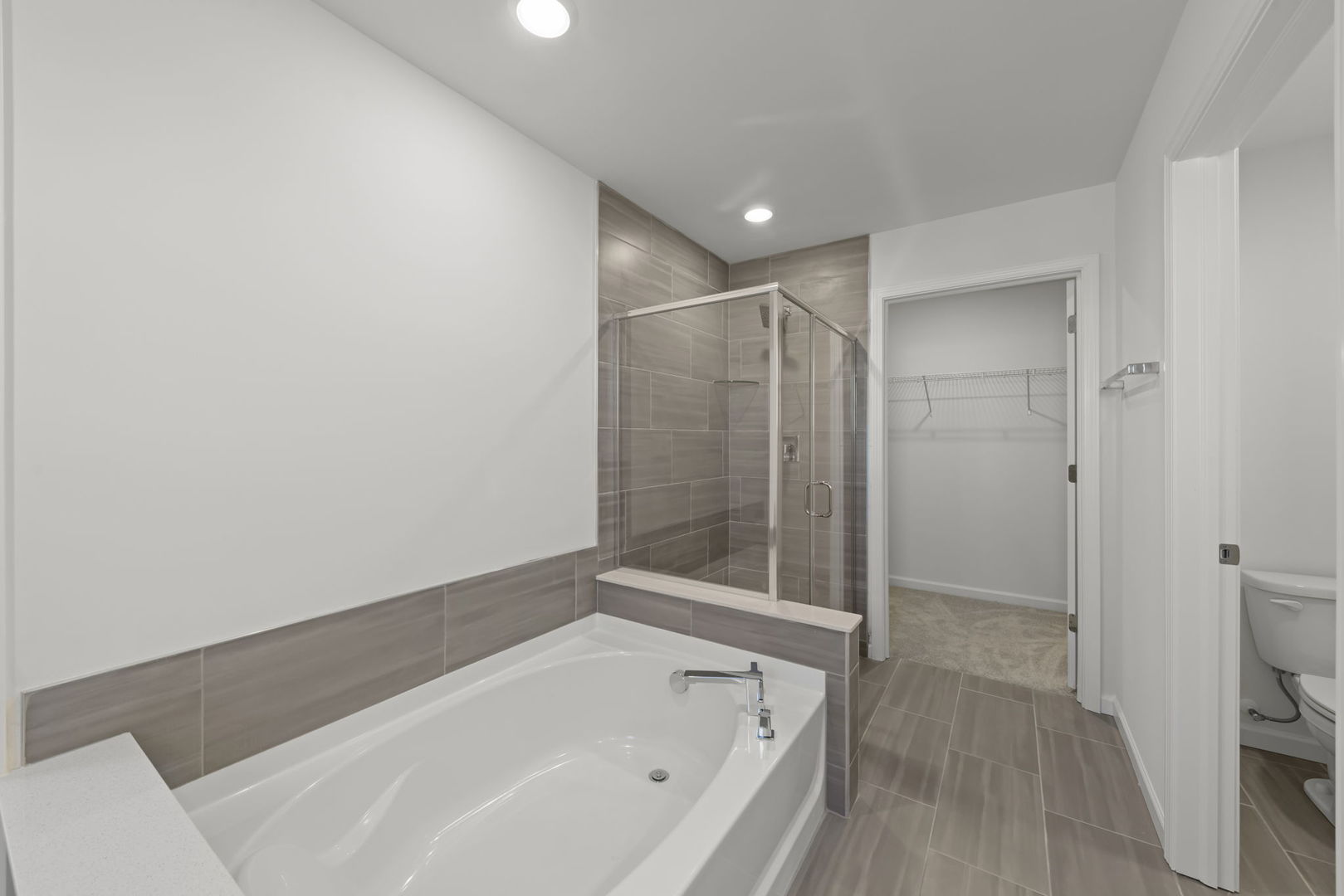 Bolingbrook, IL 60490