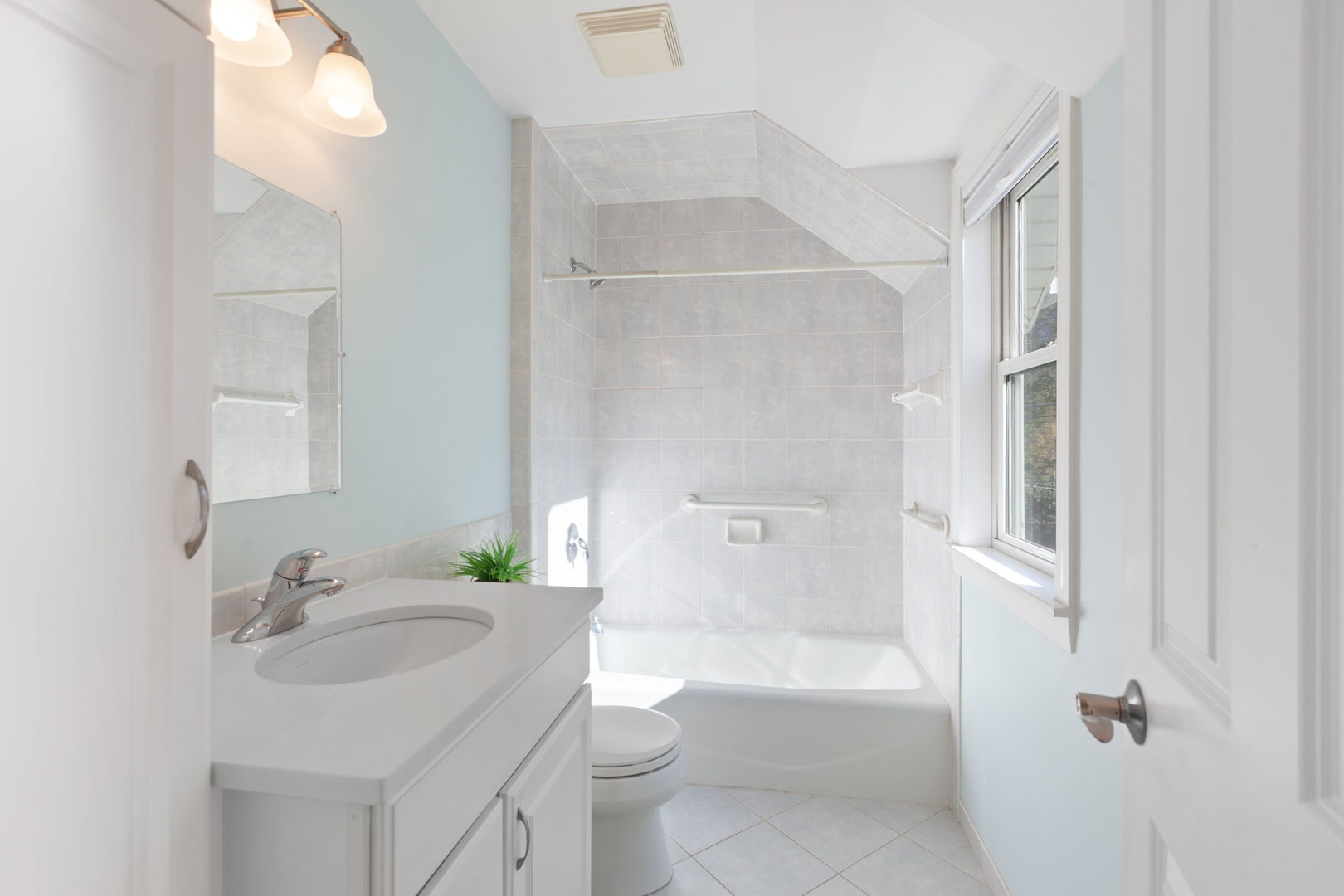 5333 Fairview Avenue, Downers Grove, IL 60515