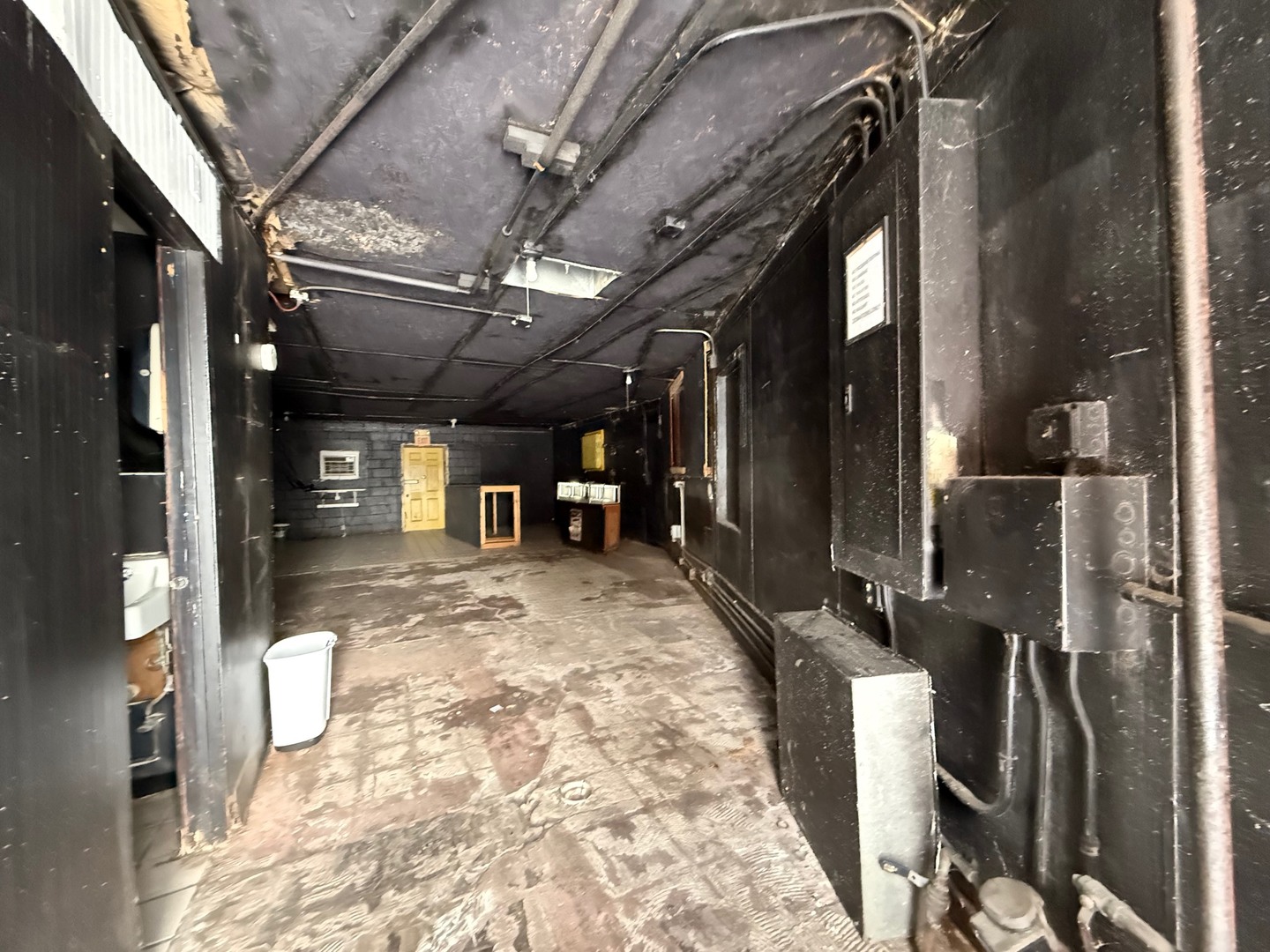 1105 W Washington Street, Bloomington, IL 61701