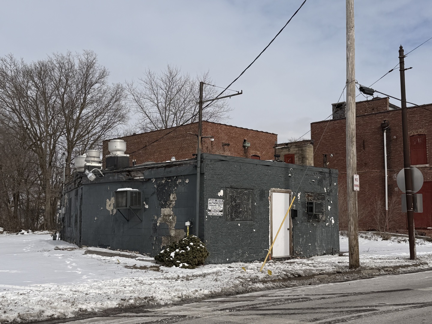 1105 W Washington Street, Bloomington, IL 61701