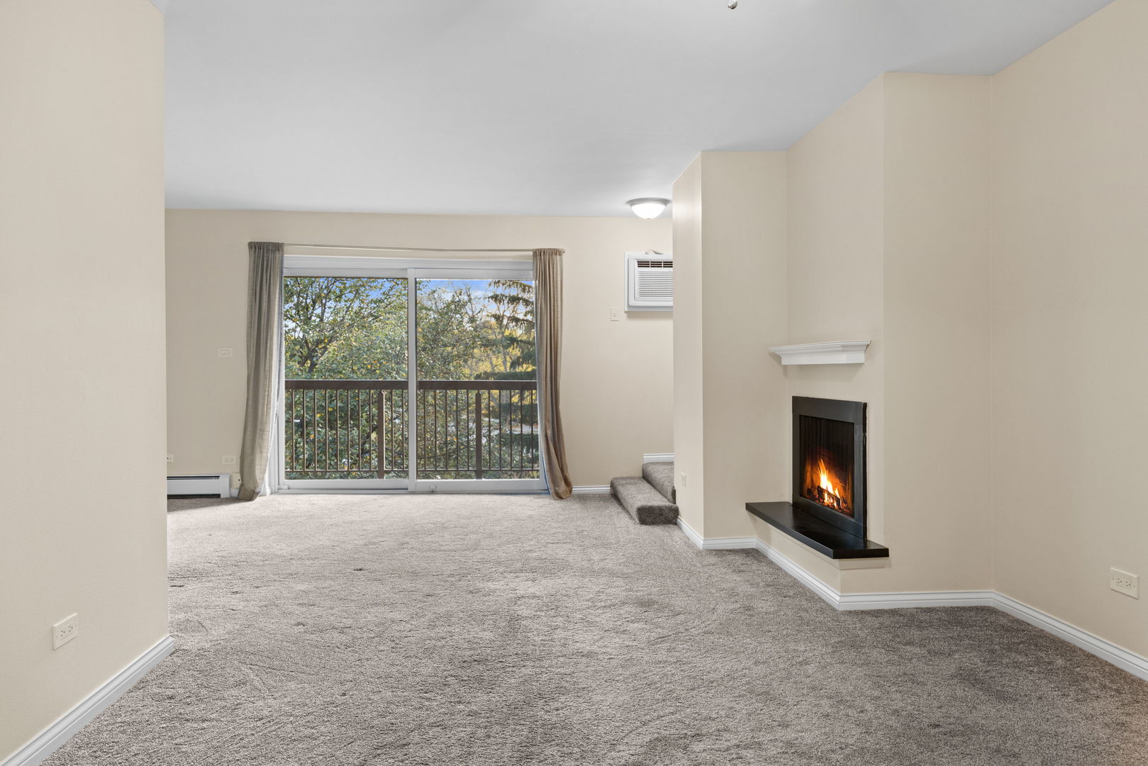 751 S DWYER Avenue #F, Arlington Heights, IL 60005