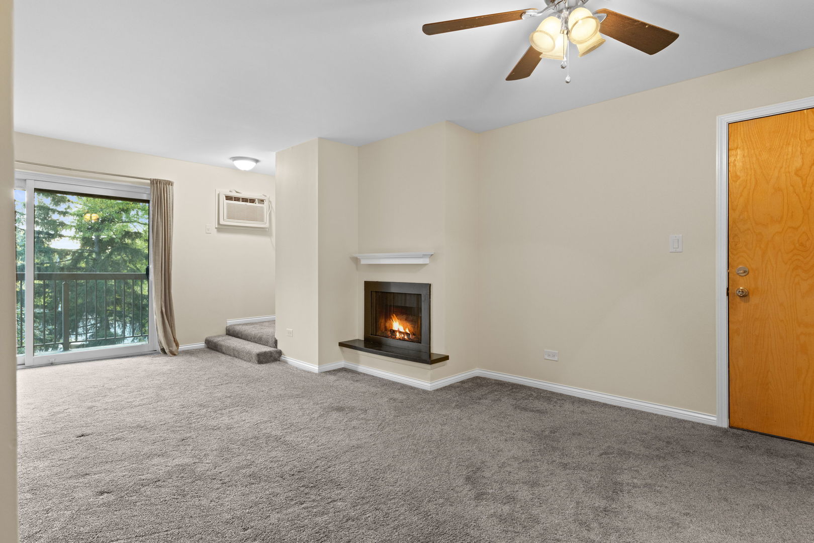 751 S DWYER Avenue #F, Arlington Heights, IL 60005