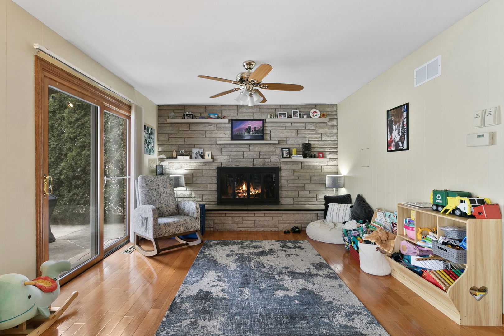 9212 S Komensky Avenue, Oak Lawn, IL 60453