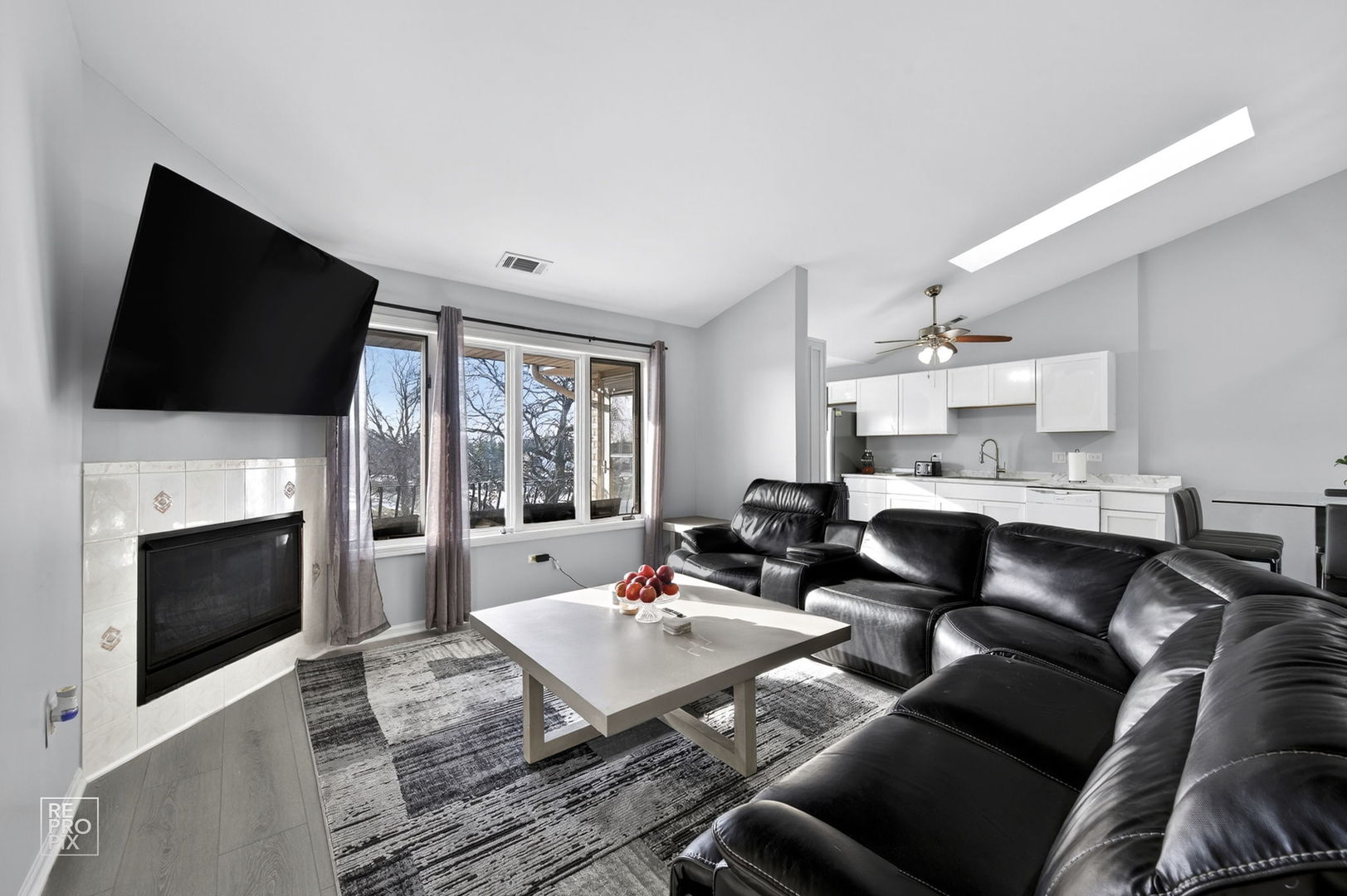 6640 183rd Street #3B, Tinley Park, IL 60477