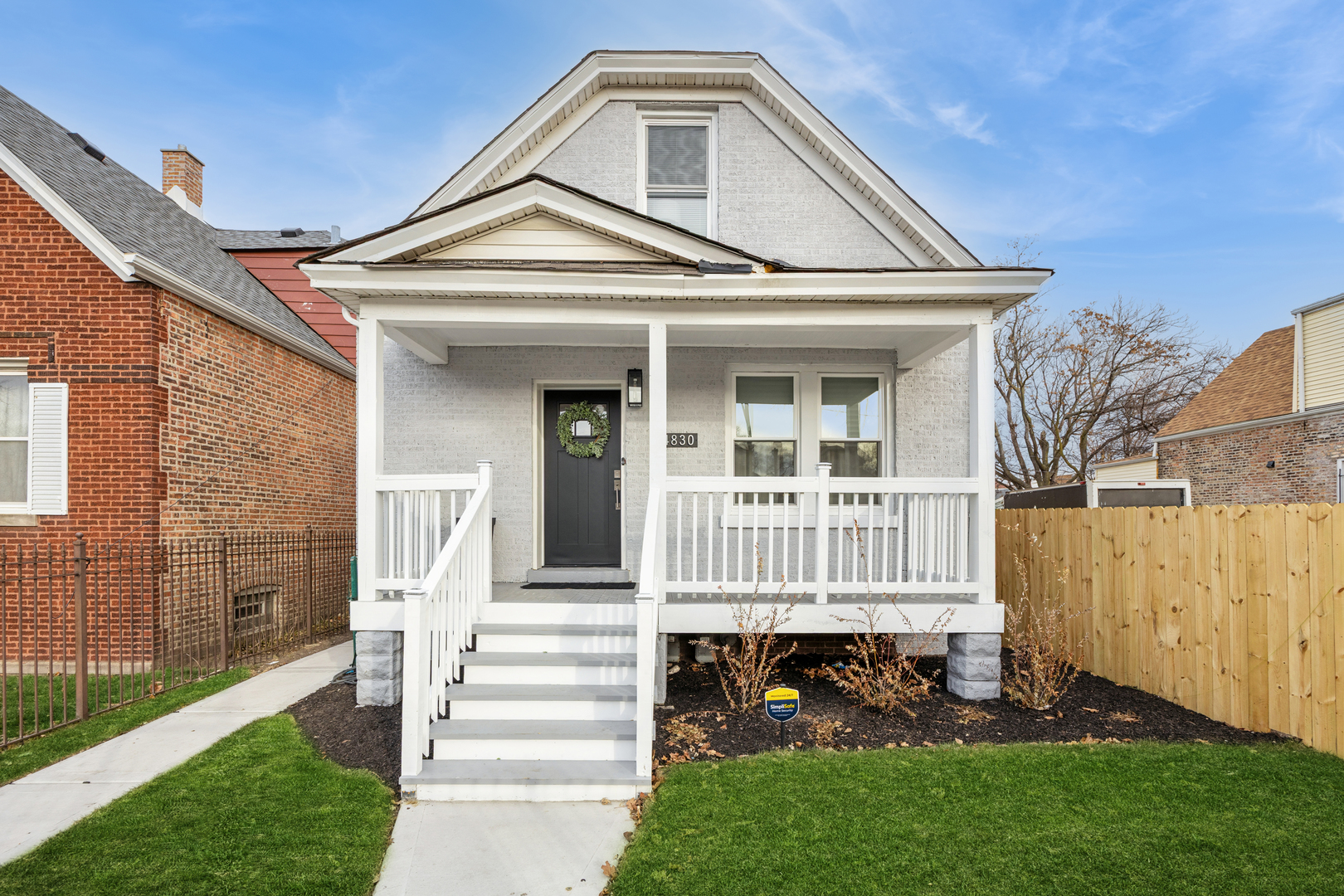 4830 W Kamerling Avenue, Chicago, IL 60651