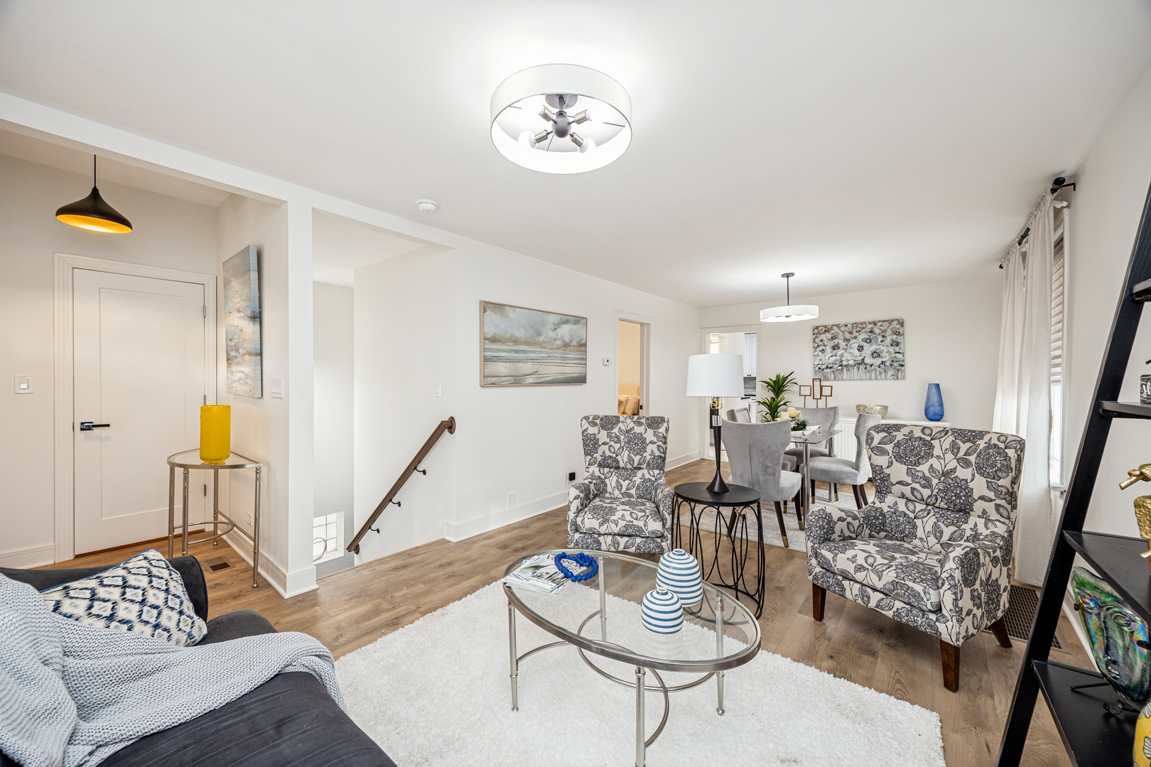 4830 W Kamerling Avenue, Chicago, IL 60651