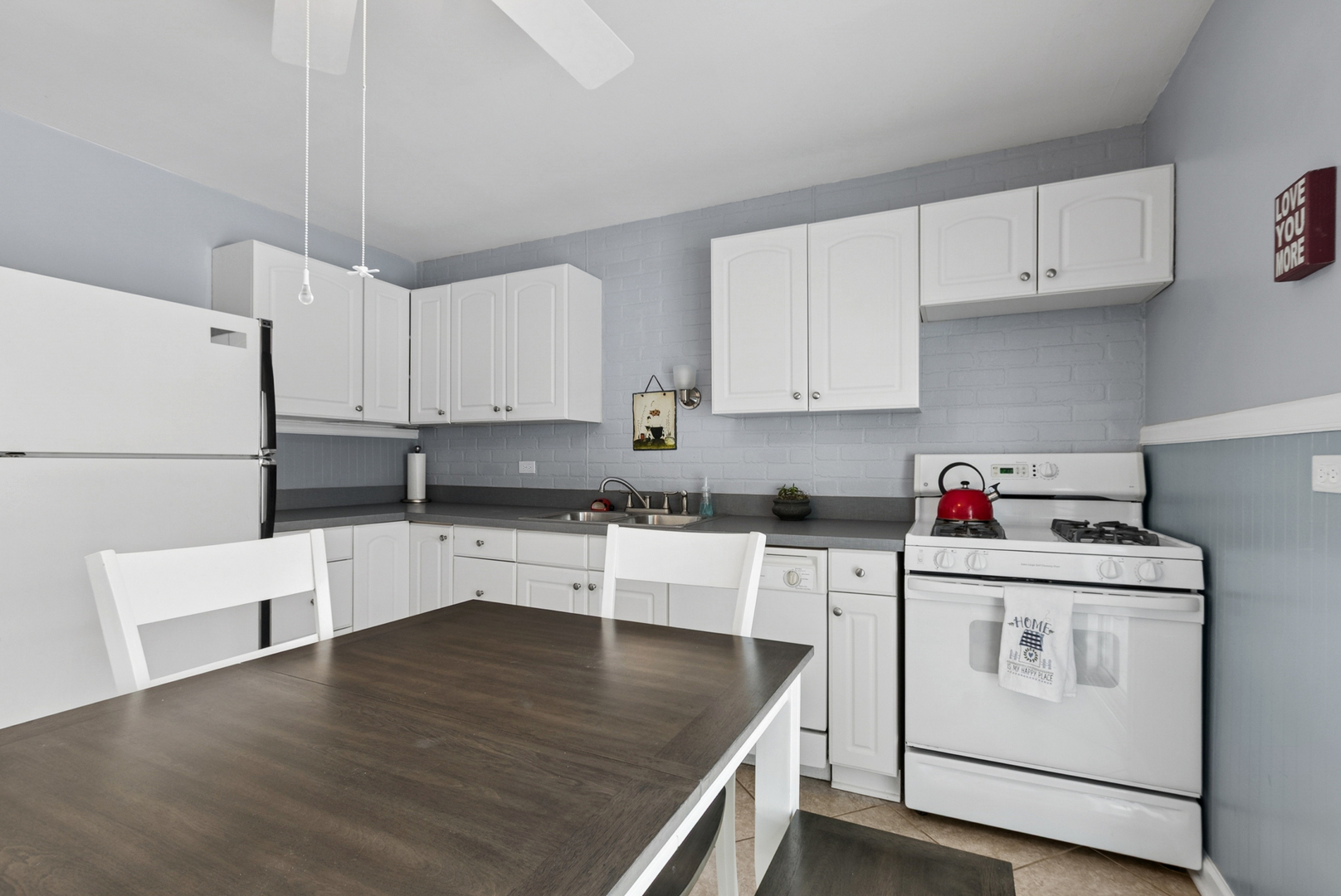 8926 Fairway Drive, Orland Park, IL 60462