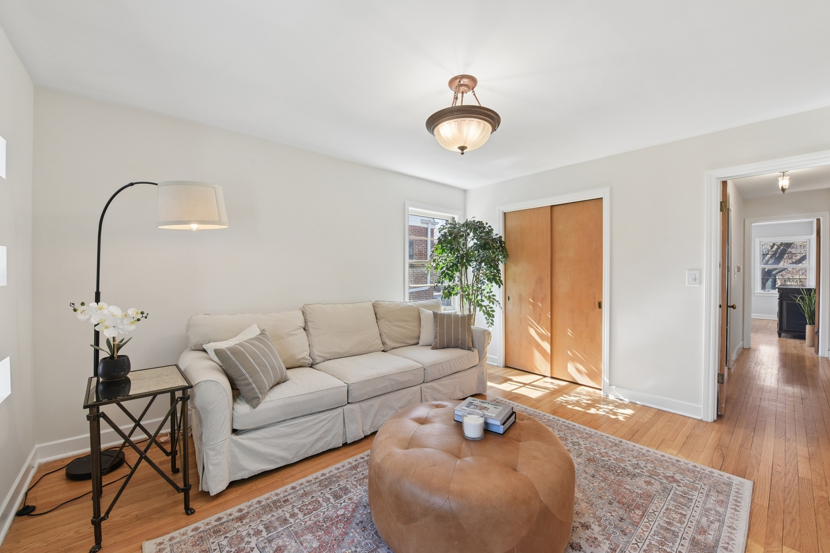 926 S Spring Avenue, La Grange, IL 60525