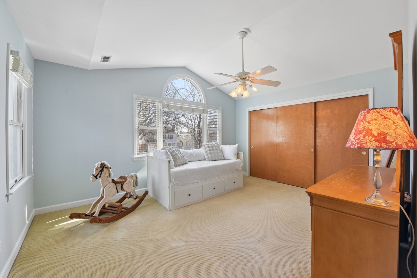 926 S Spring Avenue, La Grange, IL 60525