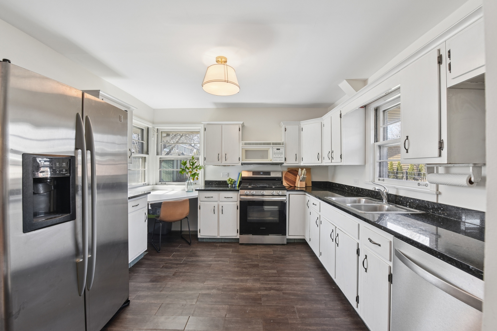 926 S Spring Avenue, La Grange, IL 60525