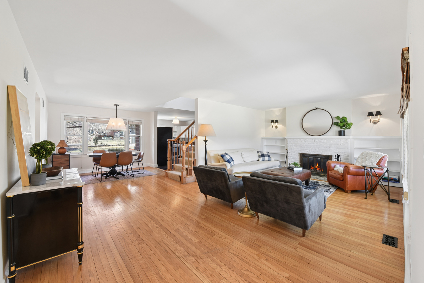 926 S Spring Avenue, La Grange, IL 60525