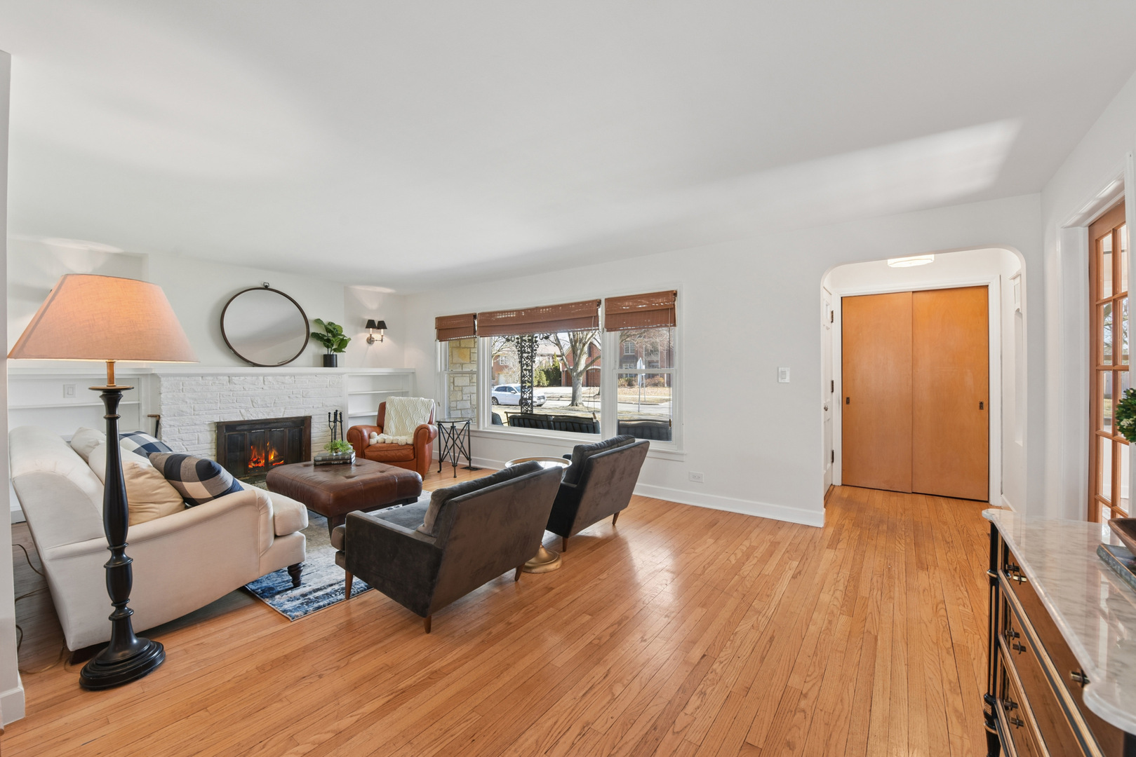 926 S Spring Avenue, La Grange, IL 60525