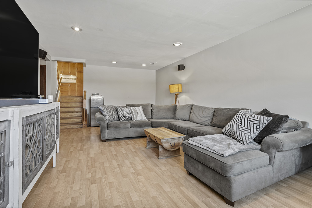 17374 Overhill Avenue, Tinley Park, IL 60477