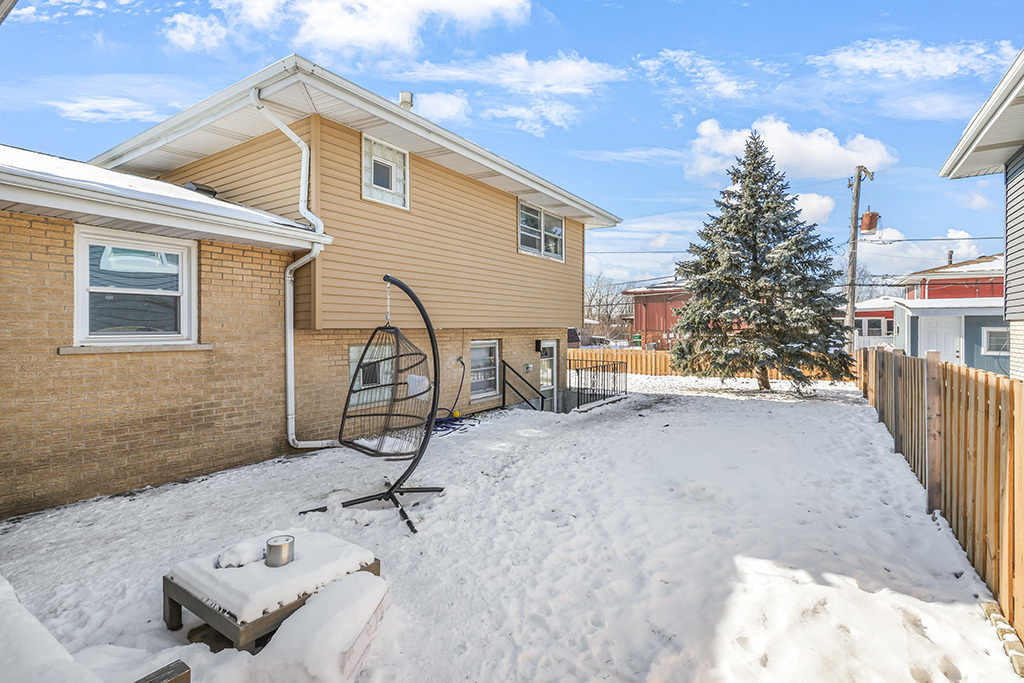 17374 Overhill Avenue, Tinley Park, IL 60477