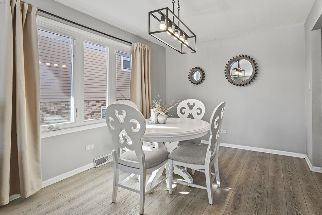 17374 Overhill Avenue, Tinley Park, IL 60477