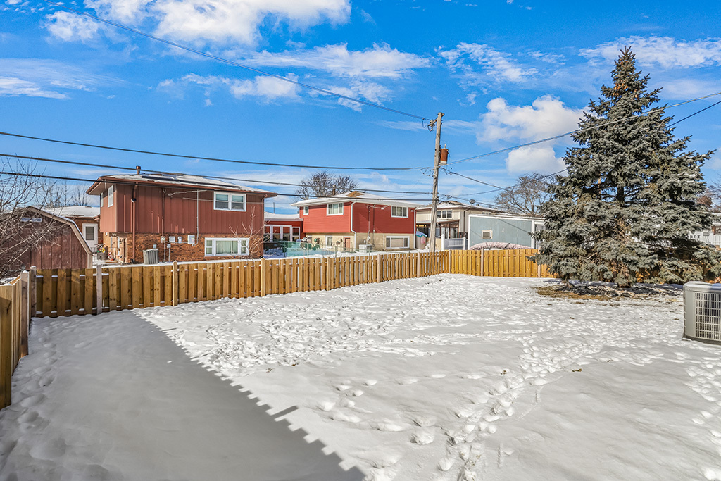 17374 Overhill Avenue, Tinley Park, IL 60477