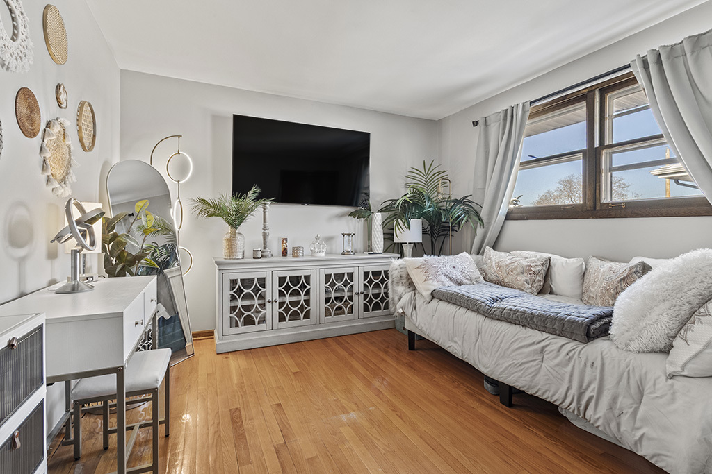 17374 Overhill Avenue, Tinley Park, IL 60477