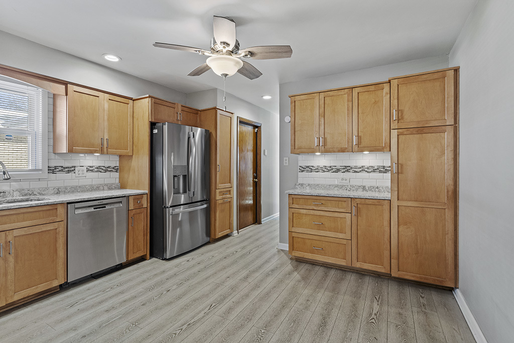 17374 Overhill Avenue, Tinley Park, IL 60477