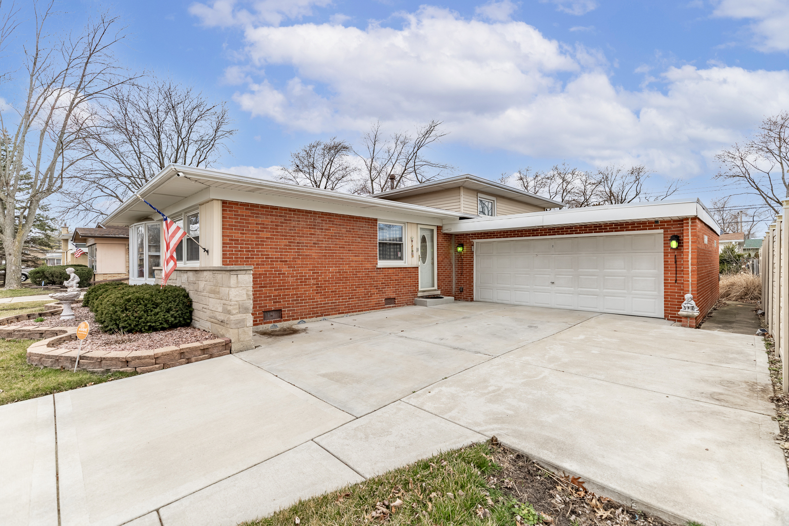 277 May Court, Chicago Heights, IL 60411