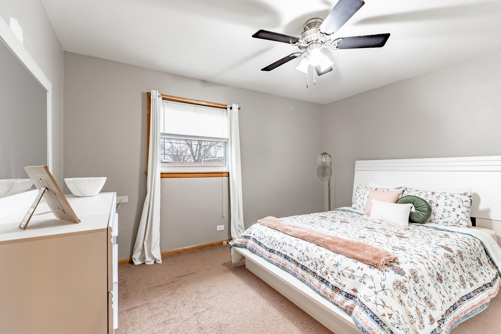 277 May Court, Chicago Heights, IL 60411