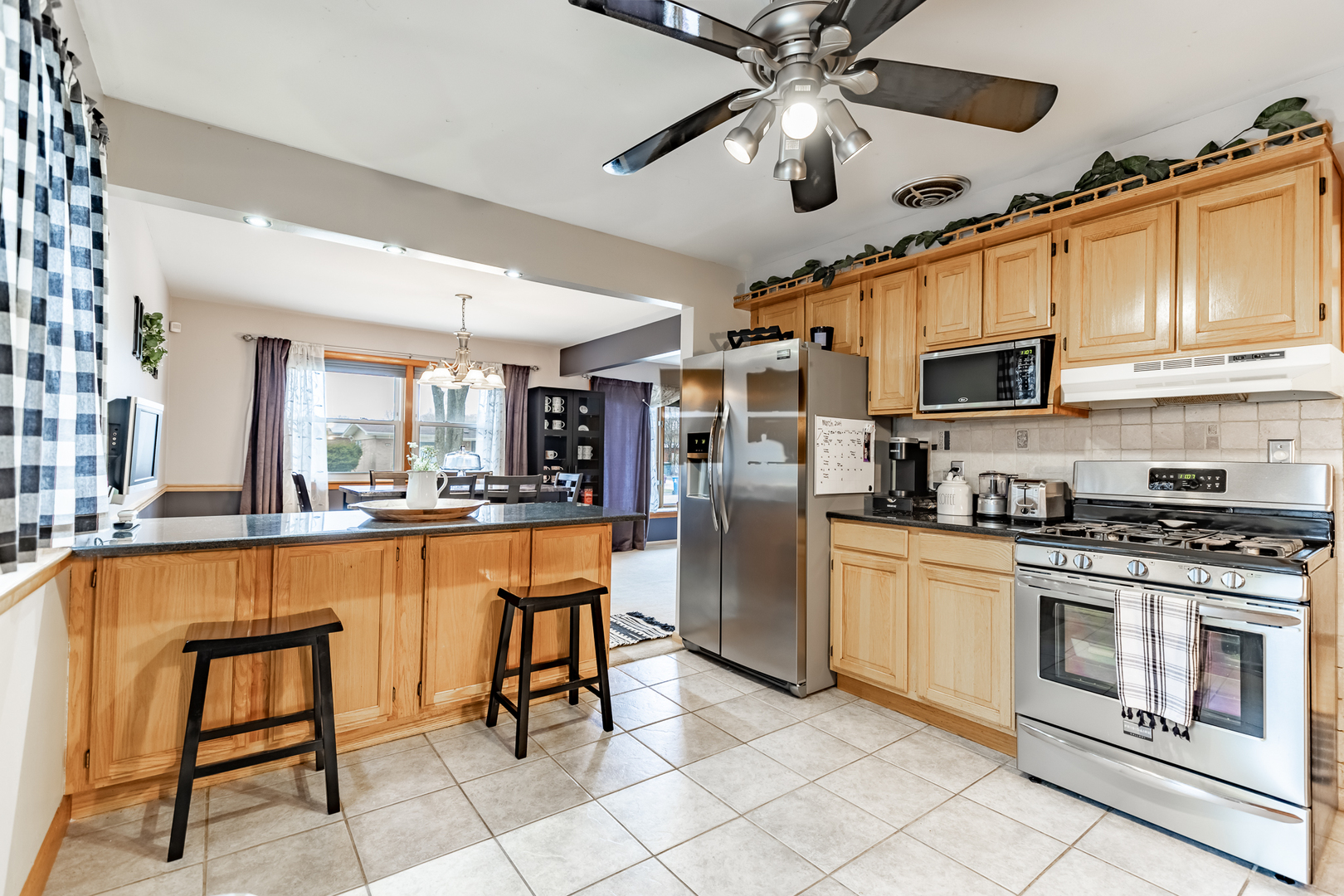 277 May Court, Chicago Heights, IL 60411