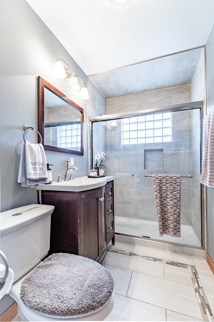 277 May Court, Chicago Heights, IL 60411