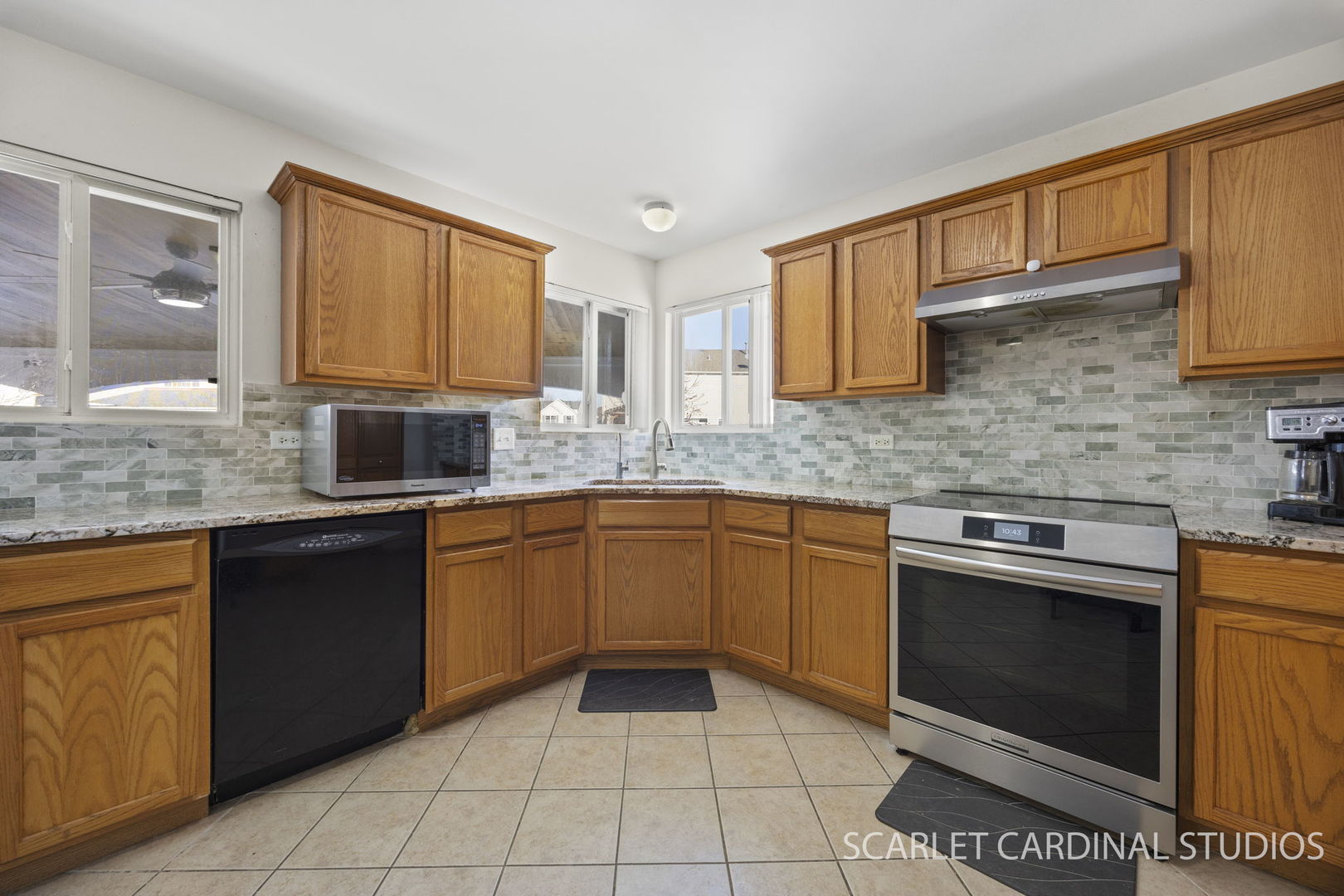 2417 Fleetwood Drive, Joliet, IL 60432